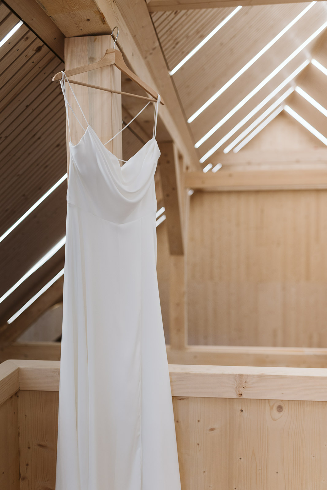 hochzeit der oberhauser kranzing holzhausen ooe indoor herbst hochzeitsreportage hochzeitsfotografin fotografin christiane wolfram 0001