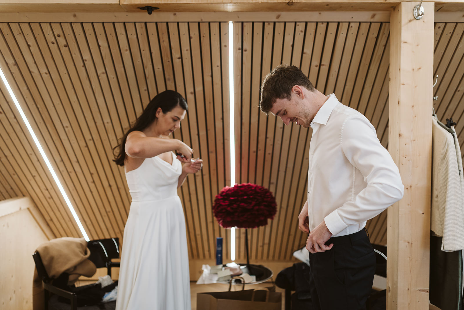hochzeit der oberhauser kranzing holzhausen ooe indoor herbst hochzeitsreportage hochzeitsfotografin fotografin christiane wolfram 0003