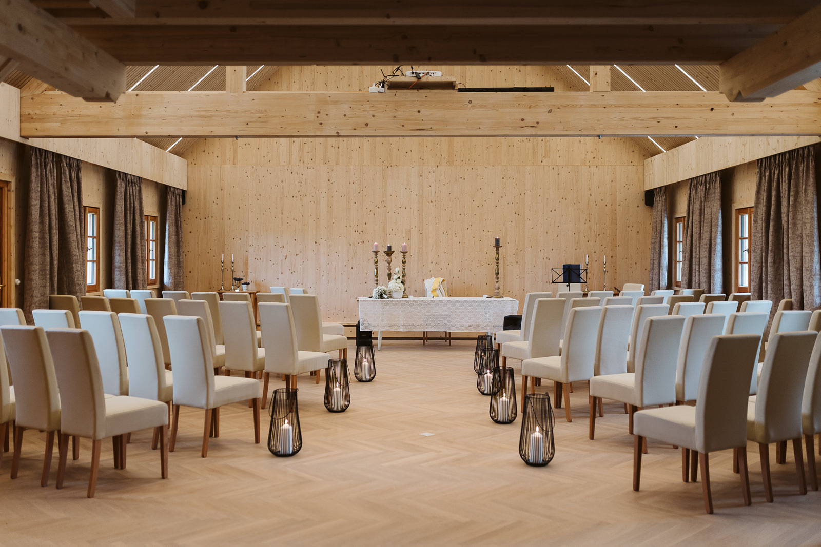 hochzeit der oberhauser kranzing holzhausen ooe indoor herbst hochzeitsreportage hochzeitsfotografin fotografin christiane wolfram 0030