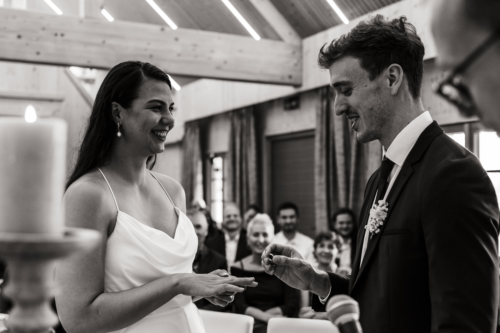 hochzeit der oberhauser kranzing holzhausen ooe indoor herbst hochzeitsreportage hochzeitsfotografin fotografin christiane wolfram 0039