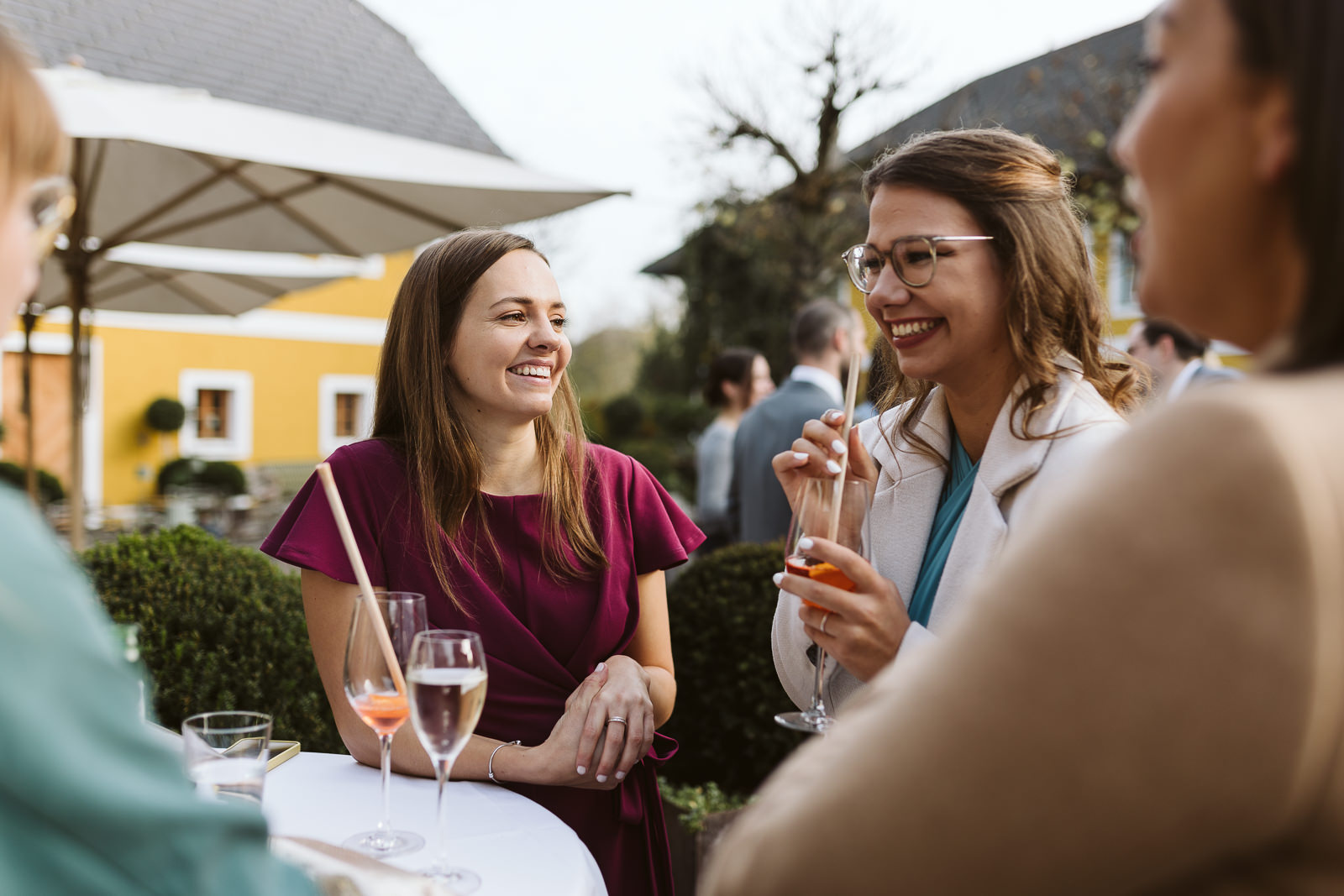 hochzeit der oberhauser kranzing holzhausen ooe indoor herbst hochzeitsreportage hochzeitsfotografin fotografin christiane wolfram 0052