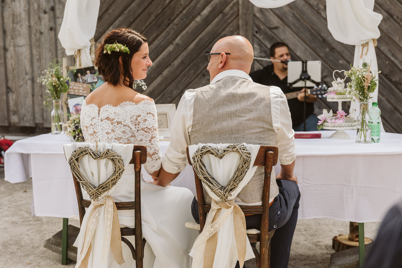hochzeit heuriger am hochfeld bad schallerbach wels grieskirchen hochzeitsfotografin fotografin christiane wolfram 0022