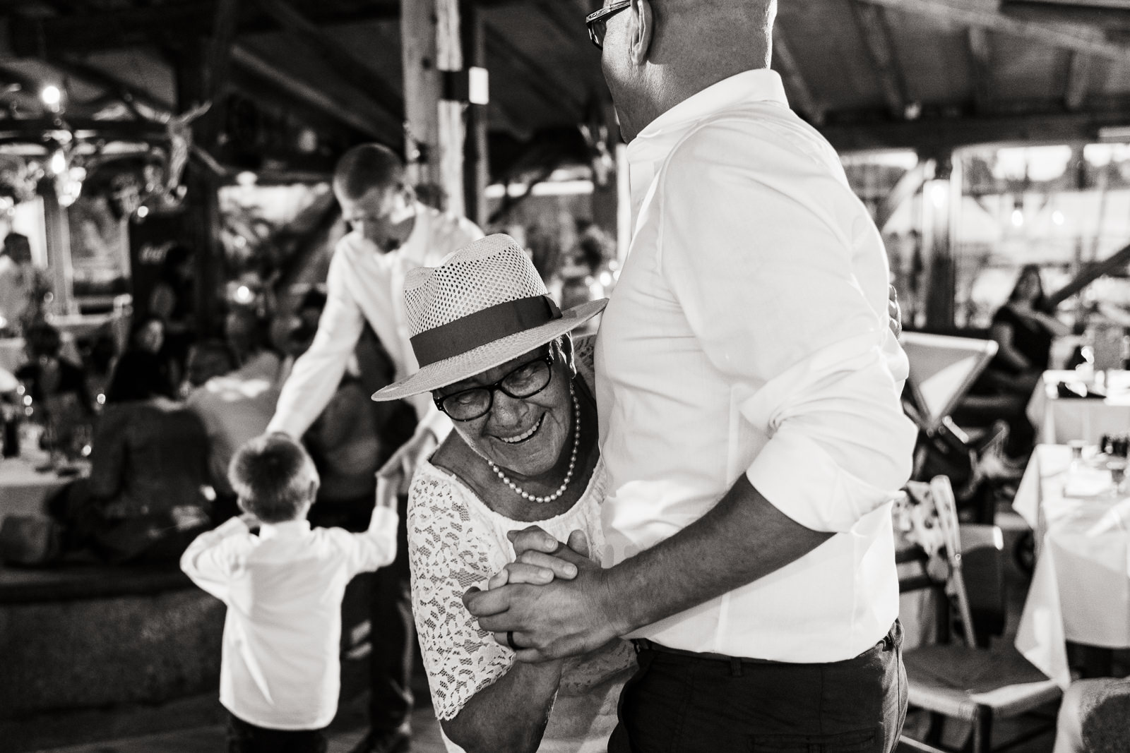 hochzeit heuriger am hochfeld bad schallerbach wels grieskirchen hochzeitsfotografin fotografin christiane wolfram 0072