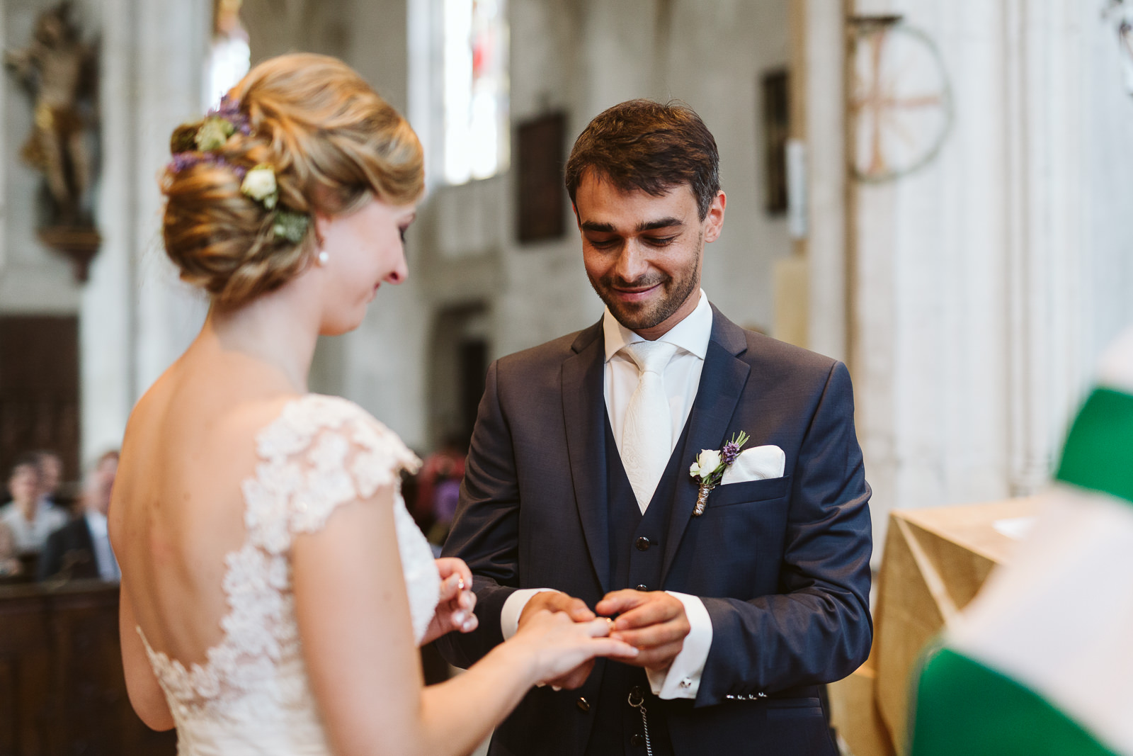 hochzeit schloss spitz an der donau wachau pfarrkirche weinberge hochzeitsfotos hochzeitsfotografin oberoesterreich niederoesterreich fotografin christiane wolfram 0050