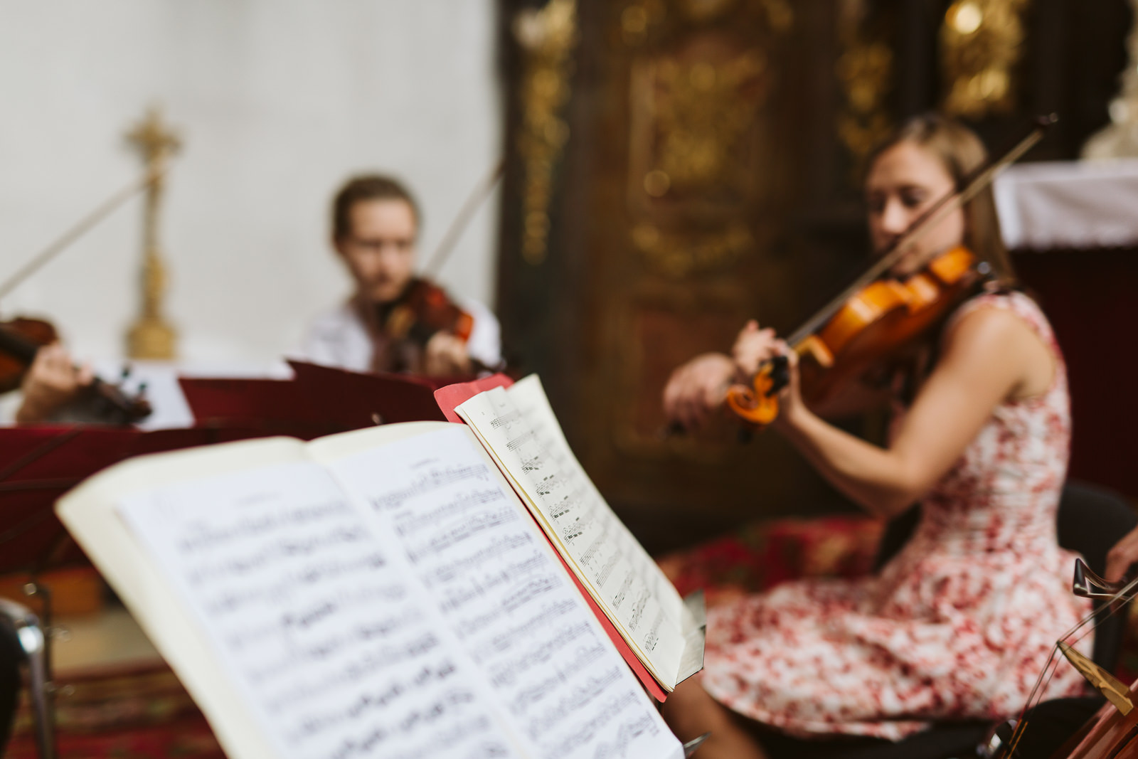 hochzeit schloss spitz an der donau wachau pfarrkirche weinberge hochzeitsfotos hochzeitsfotografin oberoesterreich niederoesterreich fotografin christiane wolfram 0060