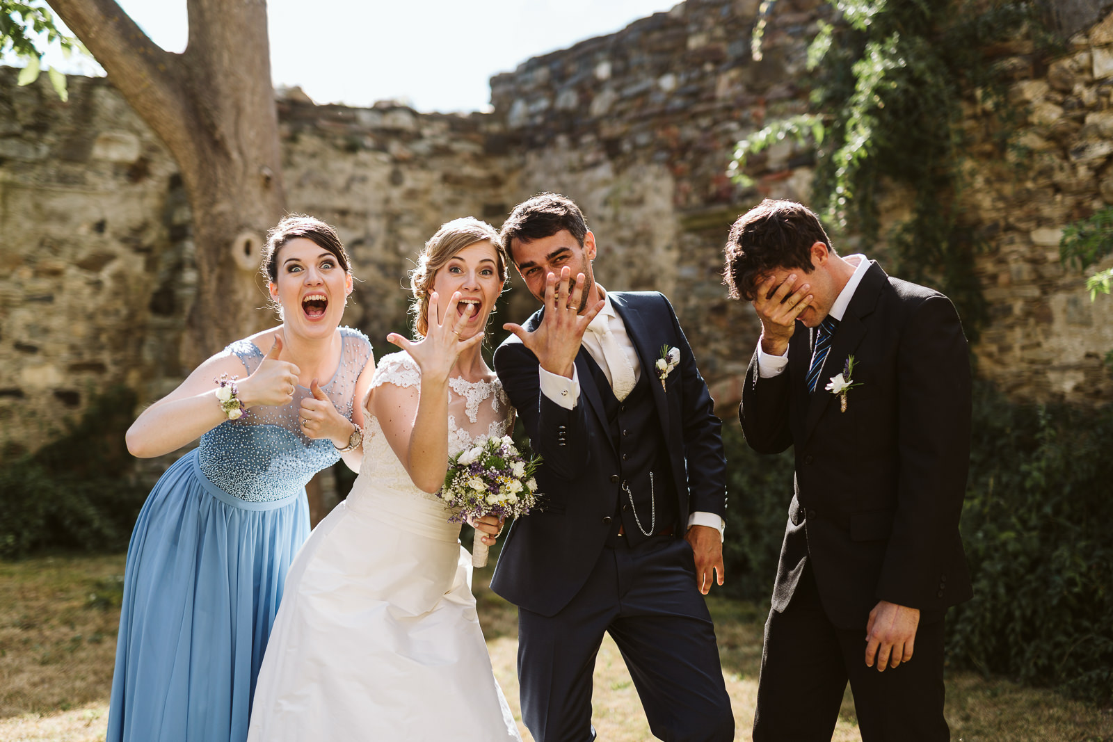 hochzeit schloss spitz an der donau wachau pfarrkirche weinberge hochzeitsfotos hochzeitsfotografin oberoesterreich niederoesterreich fotografin christiane wolfram 0099