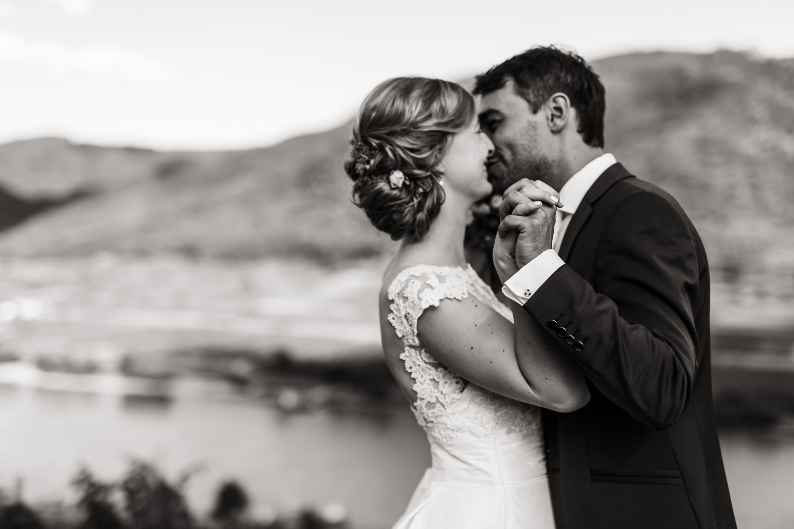 hochzeit schloss spitz an der donau wachau pfarrkirche weinberge hochzeitsfotos hochzeitsfotografin oberoesterreich niederoesterreich fotografin christiane wolfram 0114