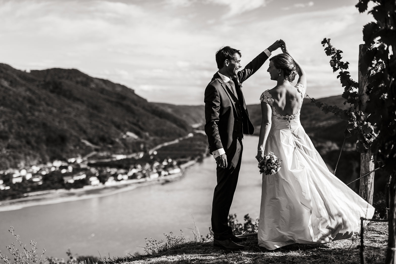 hochzeit schloss spitz an der donau wachau pfarrkirche weinberge hochzeitsfotos hochzeitsfotografin oberoesterreich niederoesterreich fotografin christiane wolfram 0118