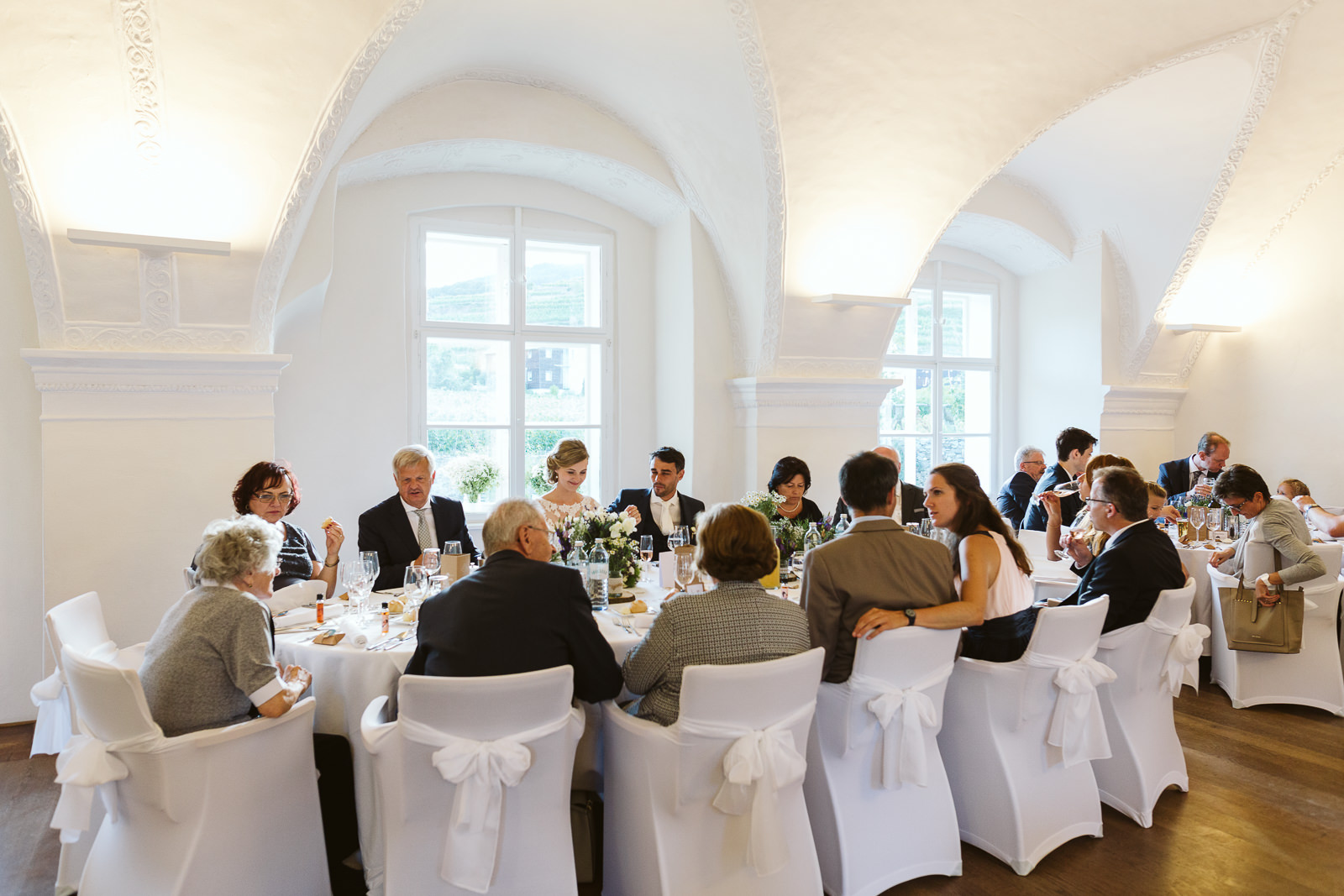hochzeit schloss spitz an der donau wachau pfarrkirche weinberge hochzeitsfotos hochzeitsfotografin oberoesterreich niederoesterreich fotografin christiane wolfram 0136