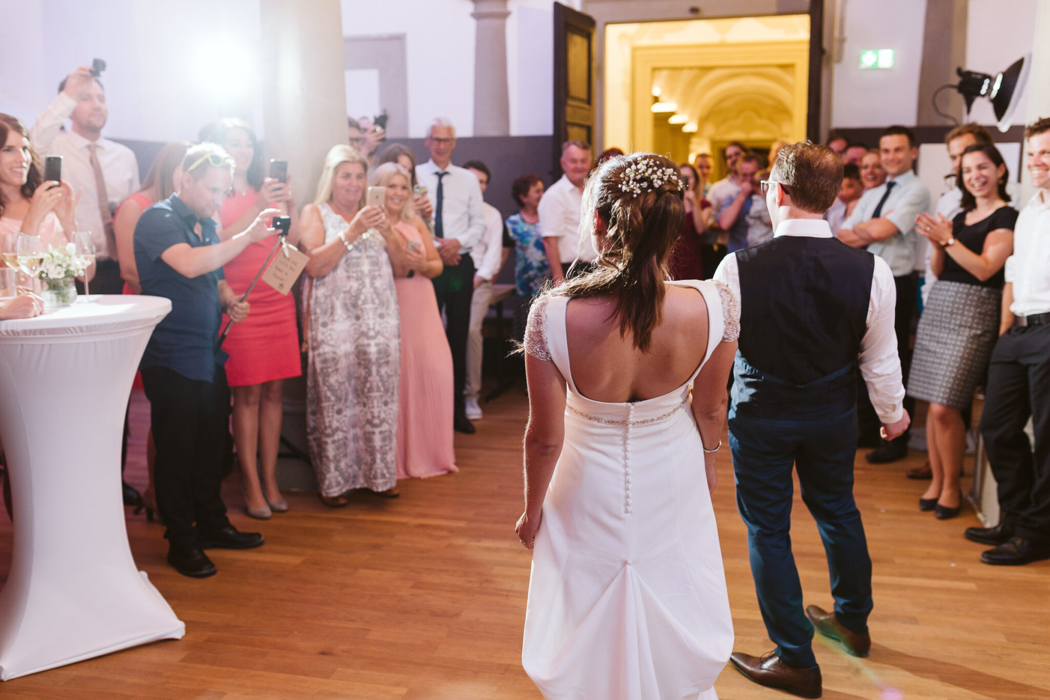 sommerhochzeit steyr schloss lamberg standesamt h c christiane wolfram 124