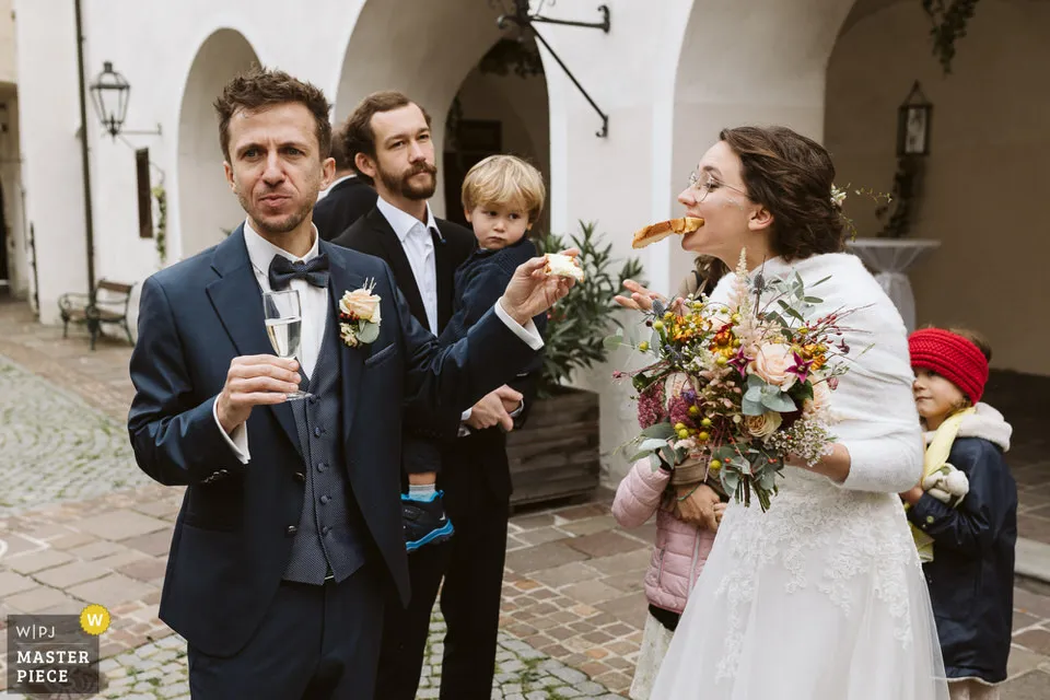 wpja christiane wolfram candid natural wedding image 2742153 jpg