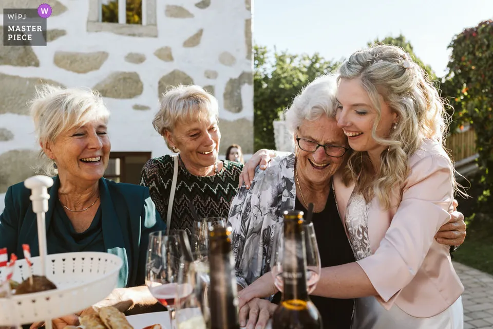 wpja christiane wolfram candid natural wedding image 2763620 jpg