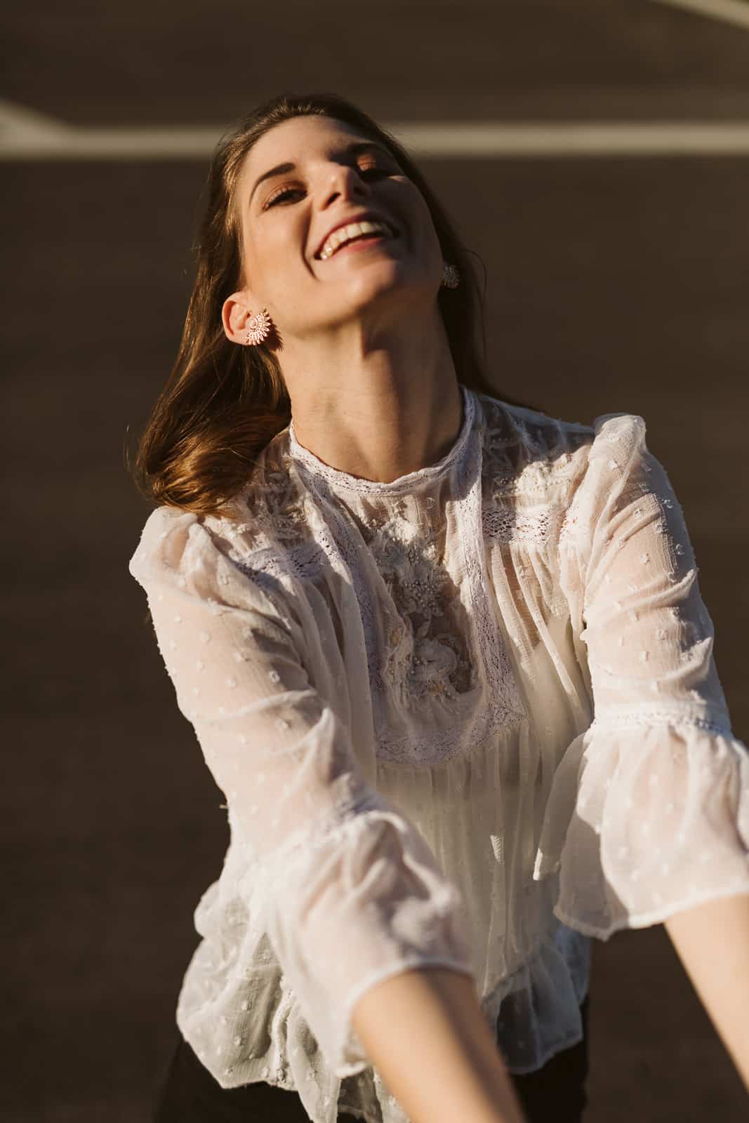lifestyle shooting linz hafen bianca portrait women 033 christiane wolfram 2019 03 23 17 34 14