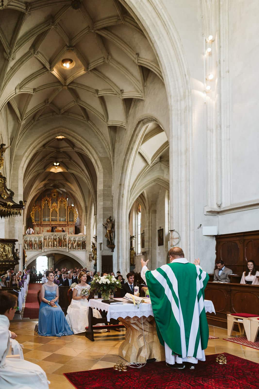 hochzeit schloss spitz an der donau wachau pfarrkirche weinberge hochzeitsfotos hochzeitsfotografin oberoesterreich niederoesterreich fotografin christiane wolfram 0046